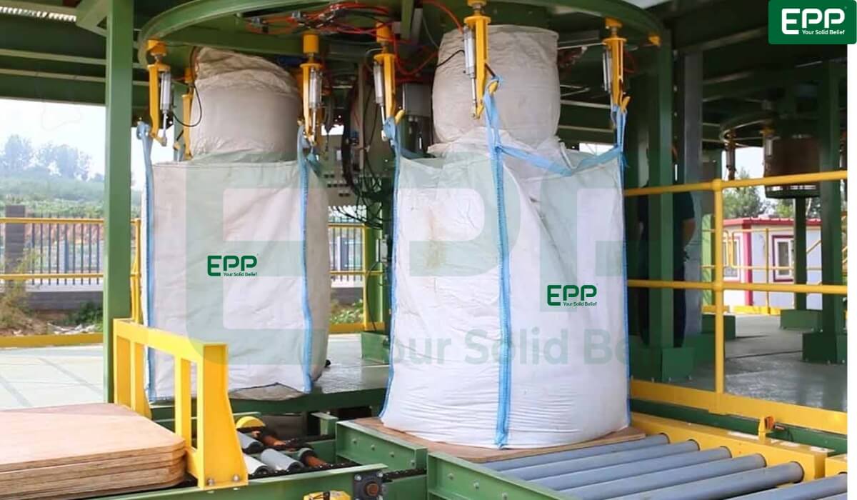Industrial multi-head bulk bag filling machinery equipped with automated conveyor tracks.