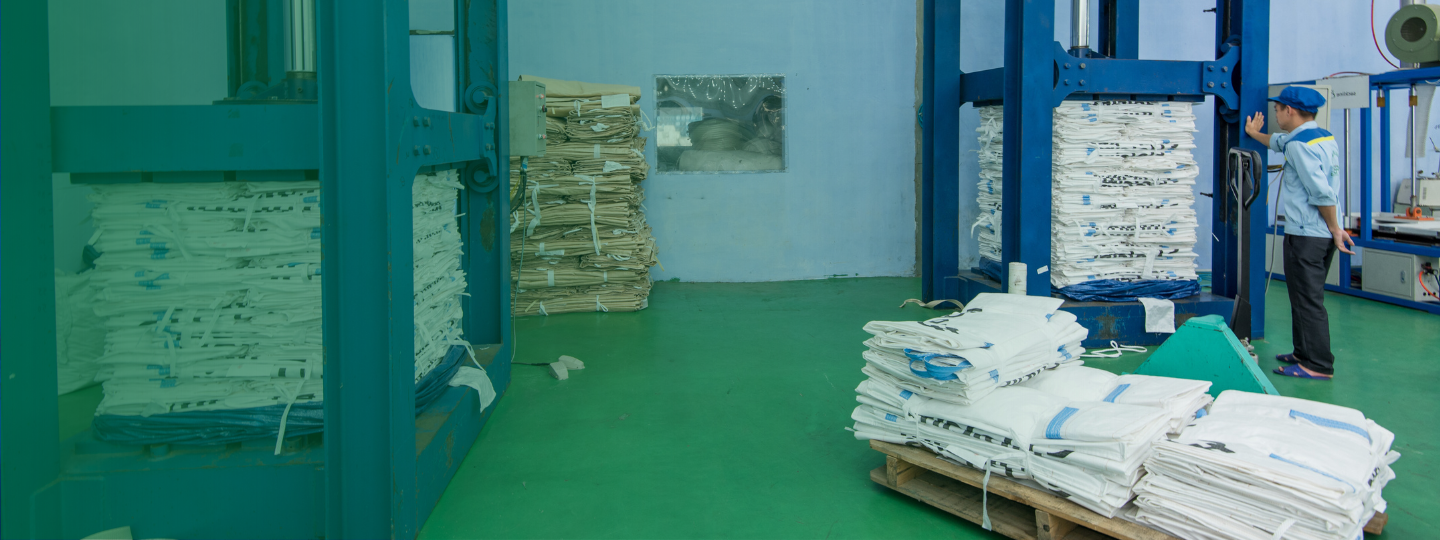 The Ultimate Guide to Packaging Bulk Bags in Containers
