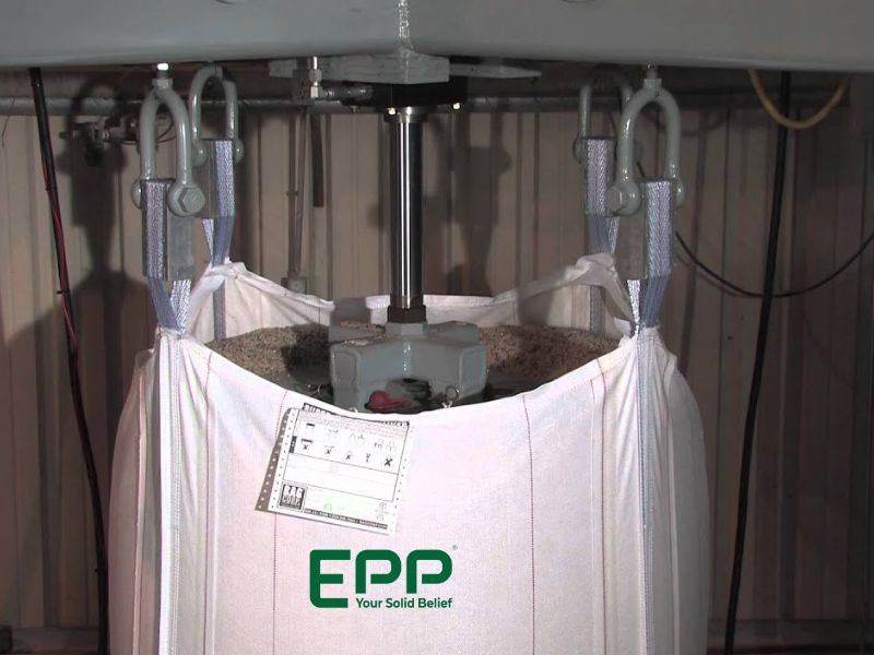 UN bags top lift test